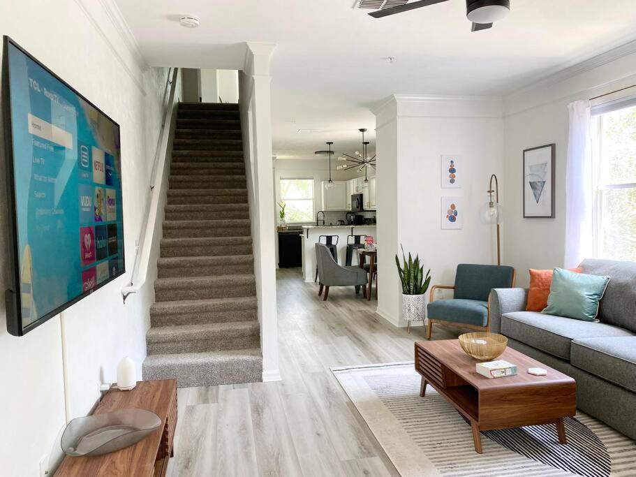 Sanctuary Gainesville Bright 2 Bedroom King Condo Екстер'єр фото