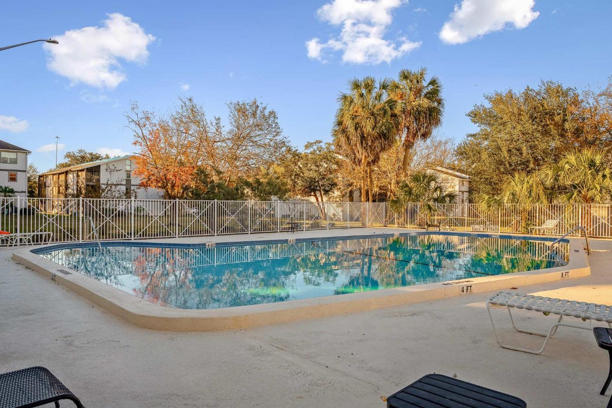 Sanctuary Gainesville Bright 2 Bedroom King Condo Екстер'єр фото